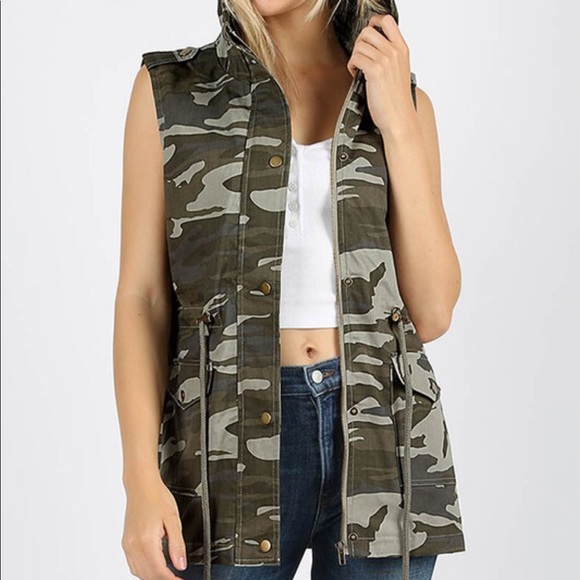 •LAST 1• Camille Camo Drawstring Waist Hooded Vest - Picture 5 of 8